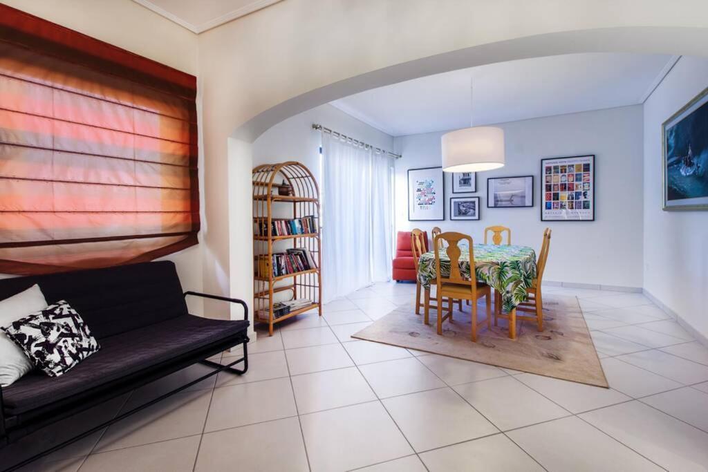 Spacious Apartment In Glyfada Close To The Sea Athens Exterior photo