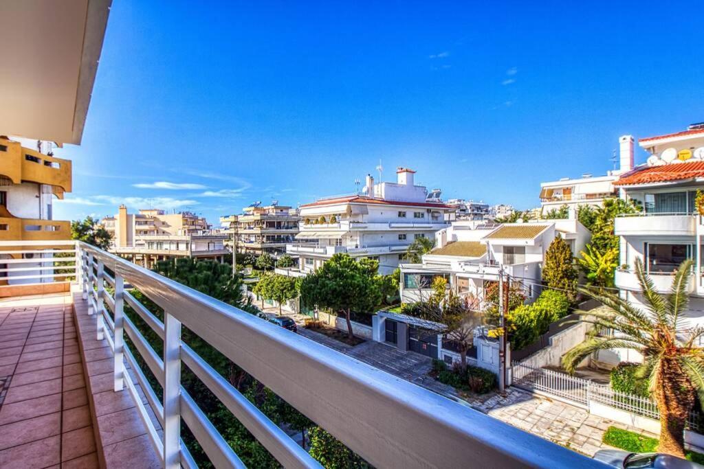 Spacious Apartment In Glyfada Close To The Sea Athens Exterior photo